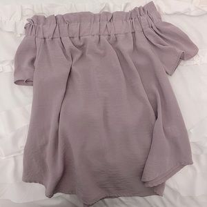 Haute Monde off the shoulder top. Size Small.